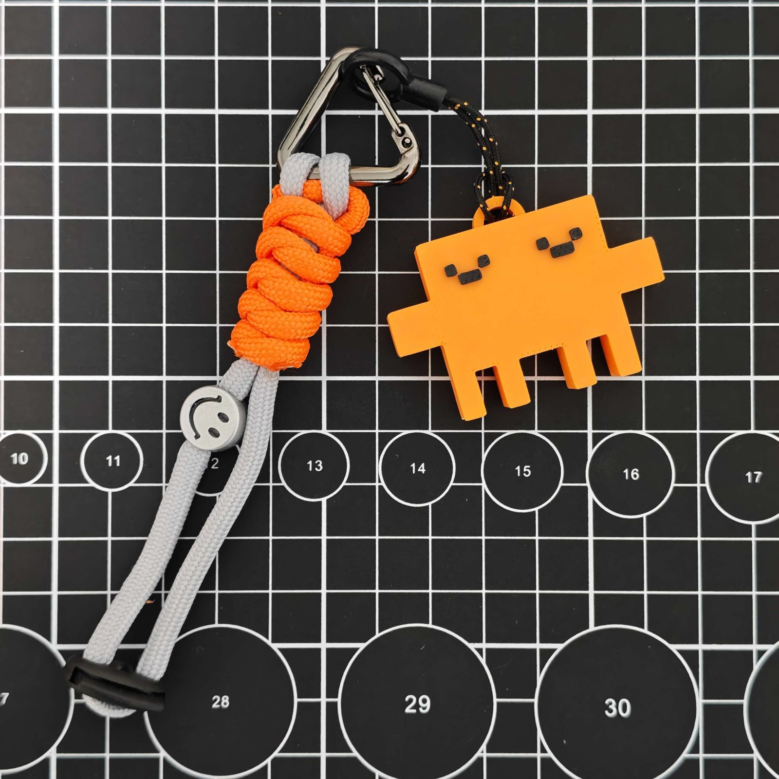 Clawdy Keychain Smile